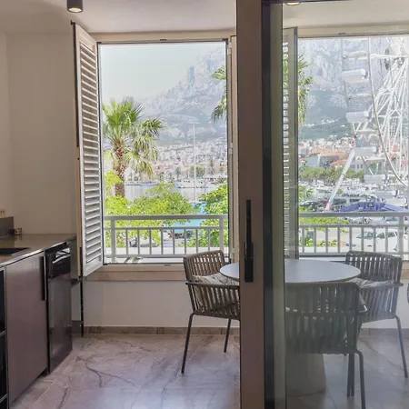 Apartment City Bay Studios Makarska