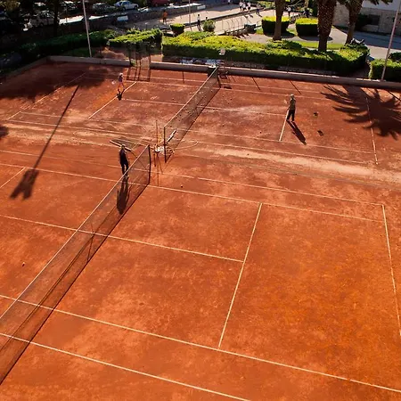 马卡尔斯卡城海湾公寓 * 马卡尔斯卡