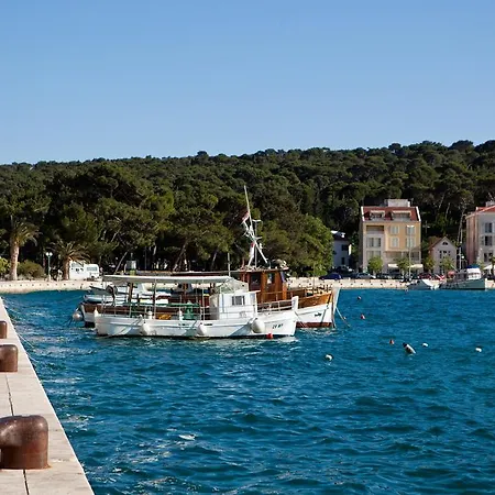 公寓 马卡尔斯卡城海湾公寓