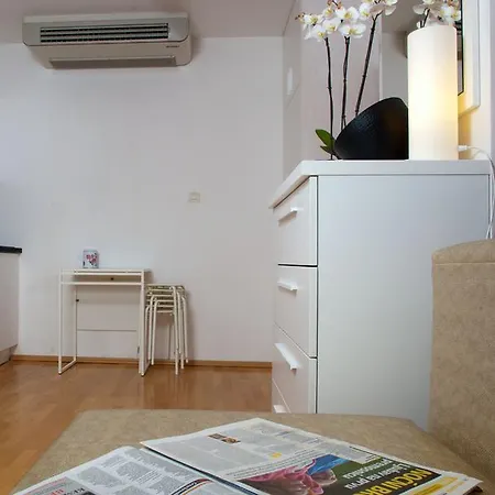 马卡尔斯卡城海湾公寓 * 马卡尔斯卡