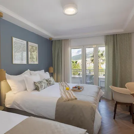 马卡尔斯卡城海湾公寓