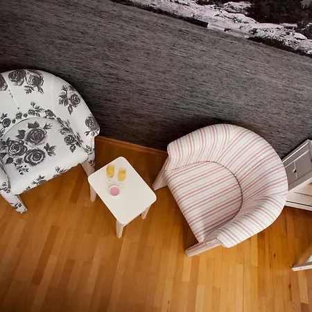 马卡尔斯卡城海湾公寓 马卡尔斯卡